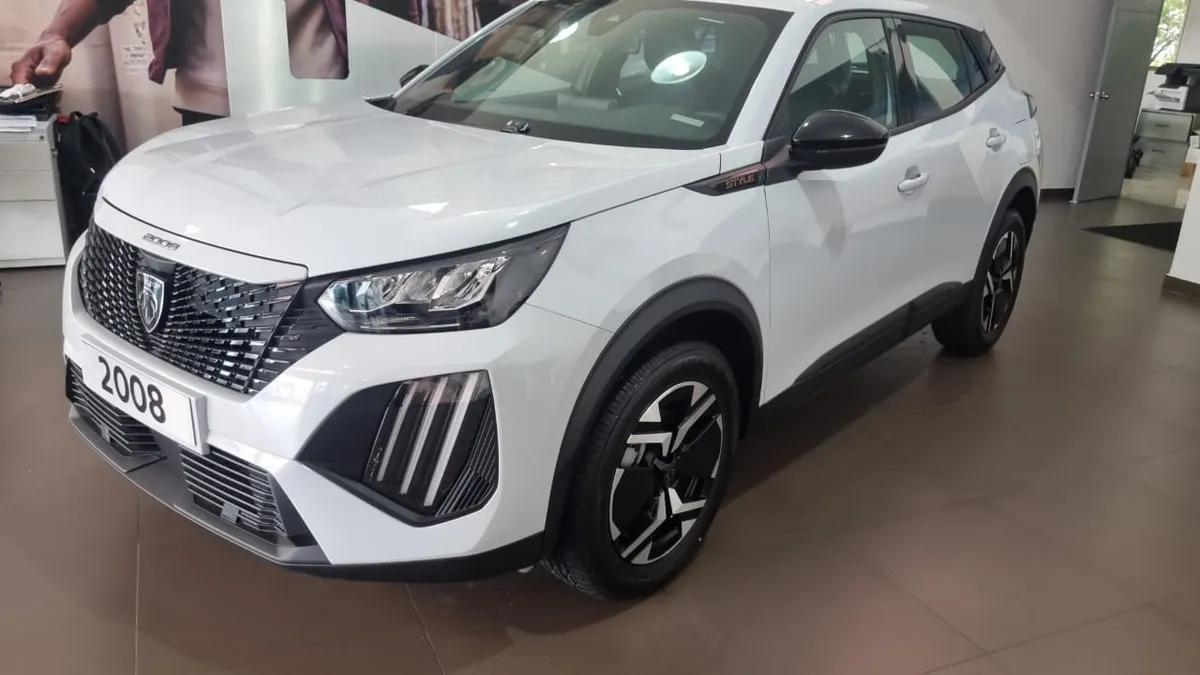 2025 Peugeot Unknown low mileage car in Tampa