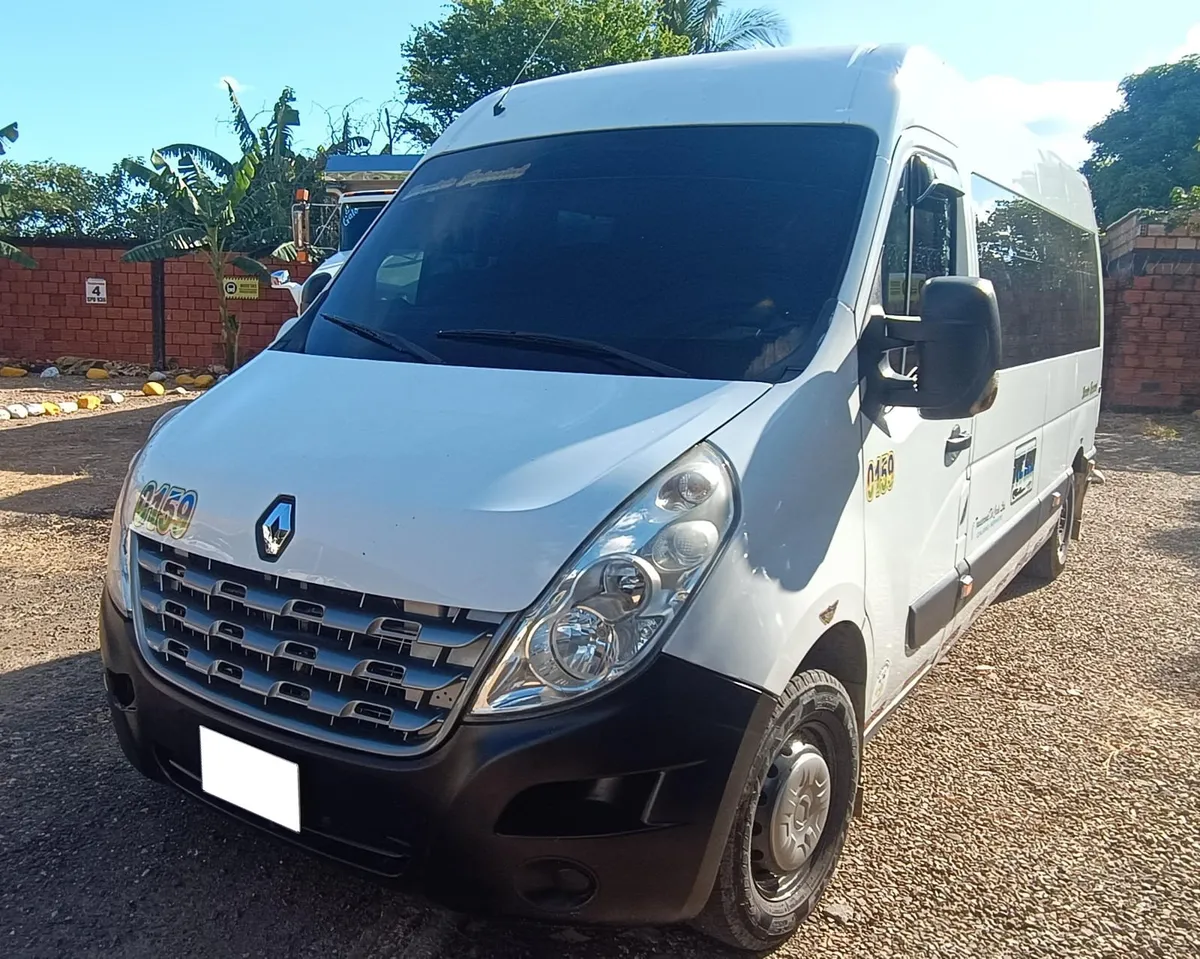 2016 Renault Master low mileage car in Tampa