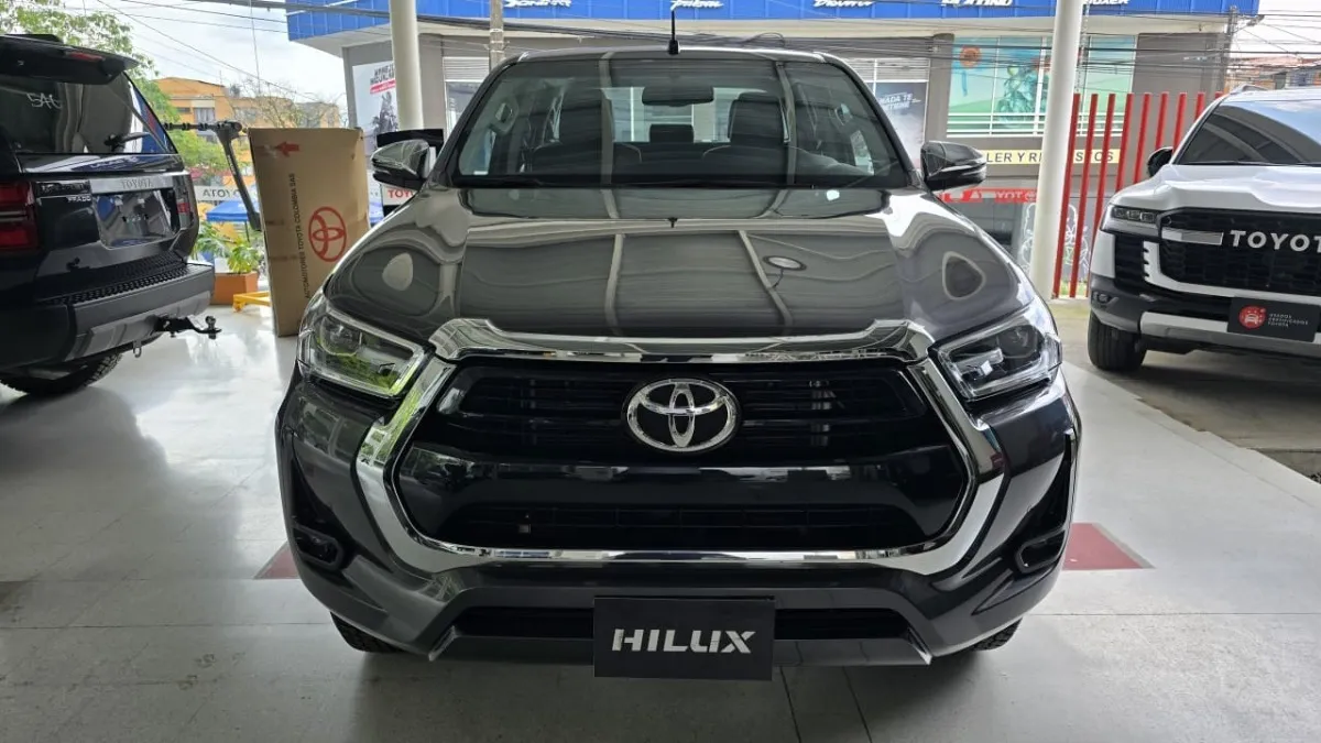 2025 Toyota Hilux low mileage car in Tampa