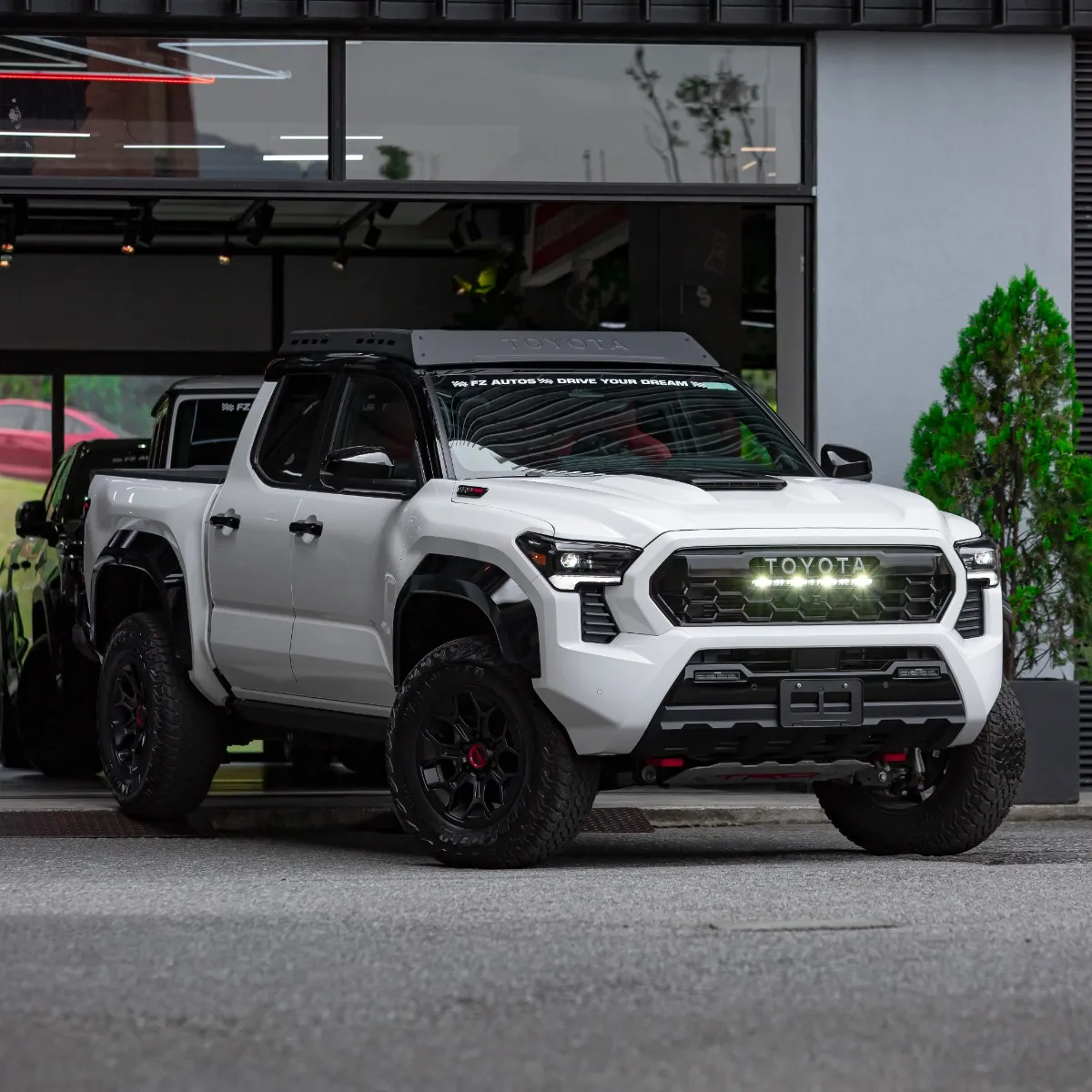 2025 Toyota Tacoma low mileage car in Tampa